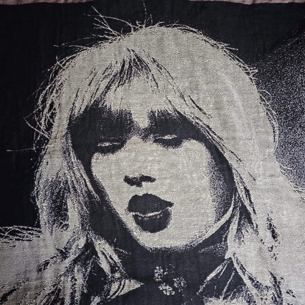 Taylor swift blanket